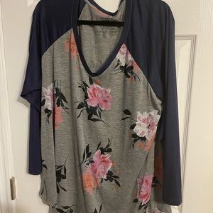 NWT Torrid Raglan tee